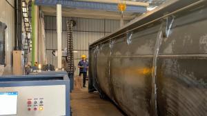 智能激光清洗機床大型自卸車箱體清洗方案